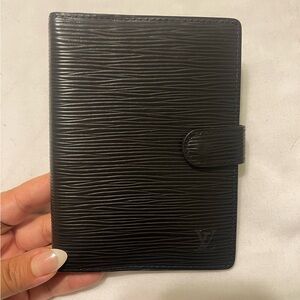 Authentic Louis Vuitton Epi Leather Agenda Cover
